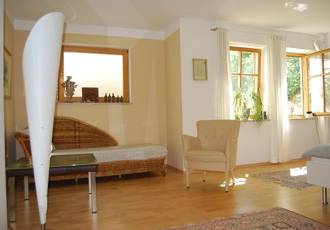 Wohnraum Gstadt, Chiemsee, See, Chiemgau, Wohnung, Vermietung, Miete, Exklusiv, Großzügig, Tiefgarage, Einbauküche
