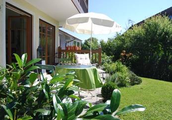 Garten Gstadt, Chiemsee, See, Chiemgau, Wohnung, Vermietung, Miete, Exklusiv, Großzügig, Tiefgarage, Einbauküche